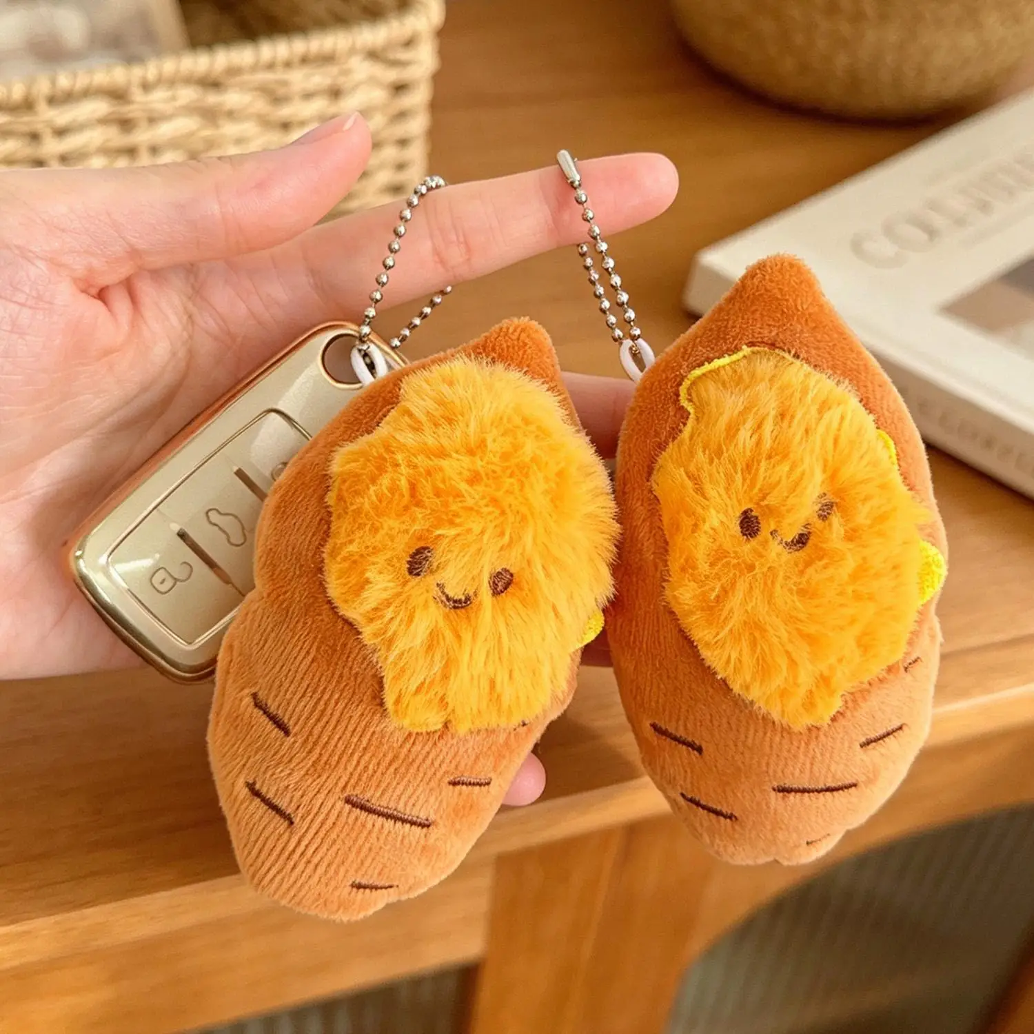 1/5 قطع سلسلة مفاتيح بطاطا حلو - مراجعة Gaming Console Keychain وسعره